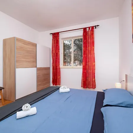 2 Bedroom Beautiful In *